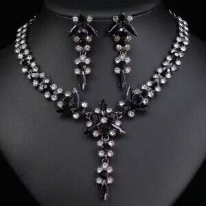#603 3pcs Fashion Luxurious Artificial Crystal Pendant Earrings Necklace Set for